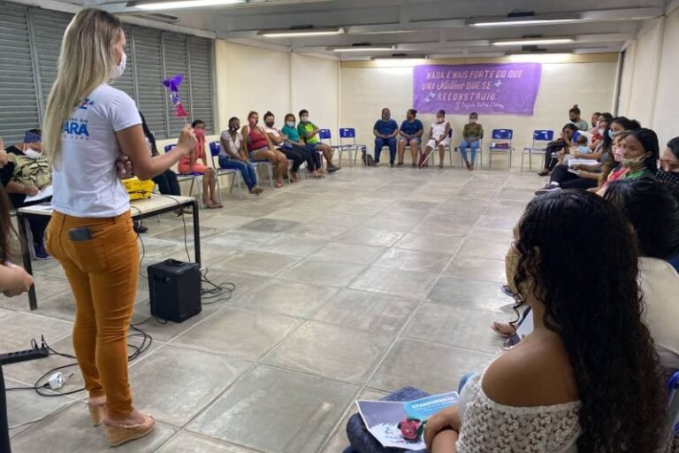 Fundação ParáPaz reúne mulheres para debater violência doméstica