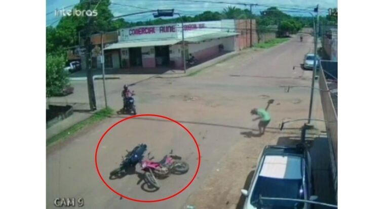Câmera de segurança flagra colisão entre duas motos no Bairro Piracanã, em Itaituba