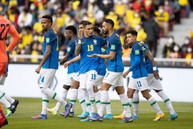 Em jogo polêmico, Brasil empata em 1 a 1 com o Equador