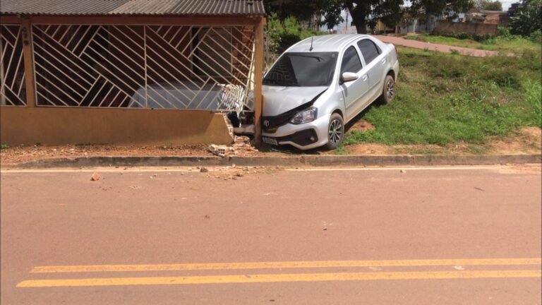 Veículo desgovernado bate e gera prejuízos em residência no município de Itaituba