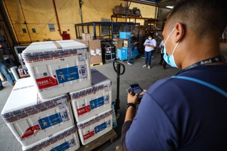 Chegam ao Pará 51 mil doses de vacina Astrazeneca contra a Covid-19