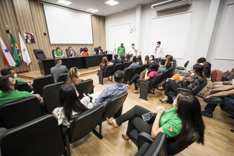 Procuradoria-Geral do Estado acolhe e orienta servidores aprovados em concurso