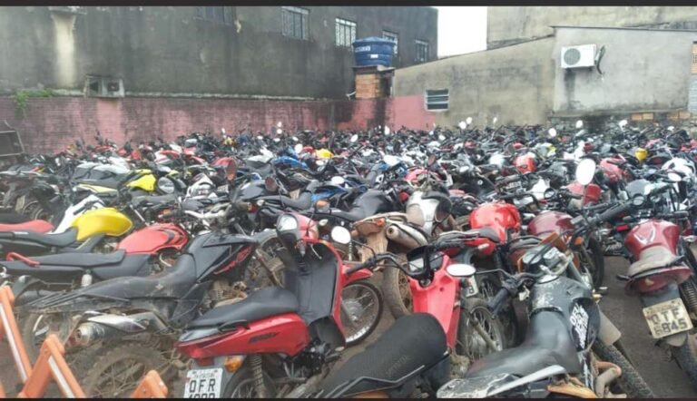 Fiscalização apreende centenas de motocicletas em Itaituba, no PA