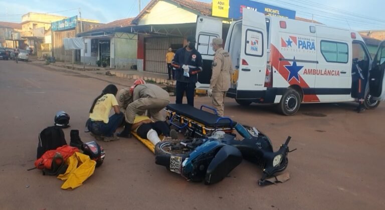 Mulher fica com suspeita de fratura na perna após acidente em Itaituba