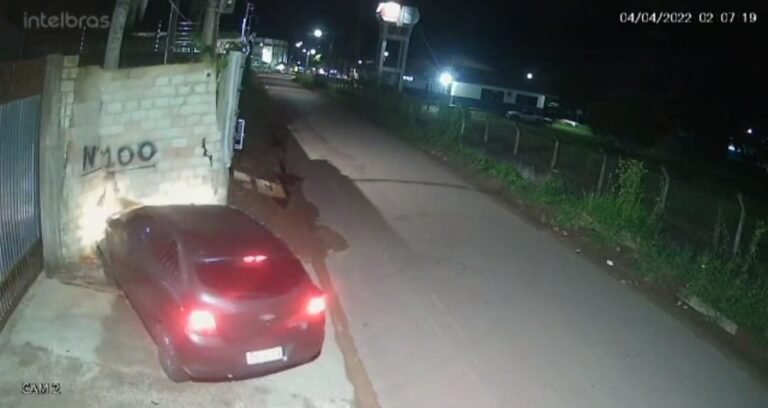 Vídeo: Condutor desgovernado bate em muro e foge em Itaituba