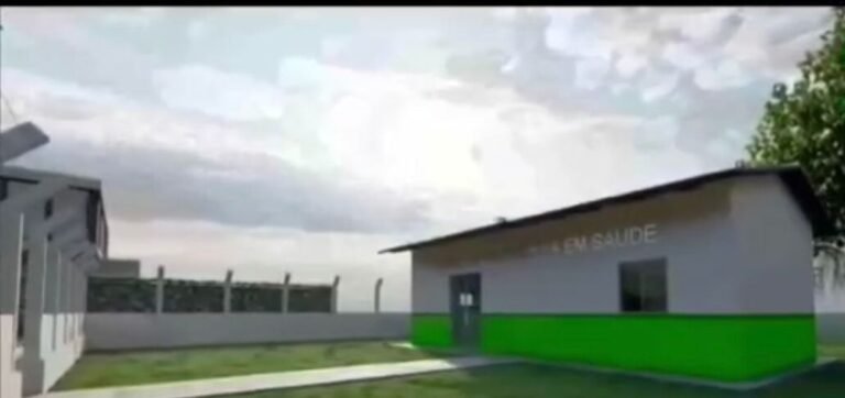 Secretário de Saúde visita terreno onde será construído o Centro de Referência em Saúde da comunidade Cocalino