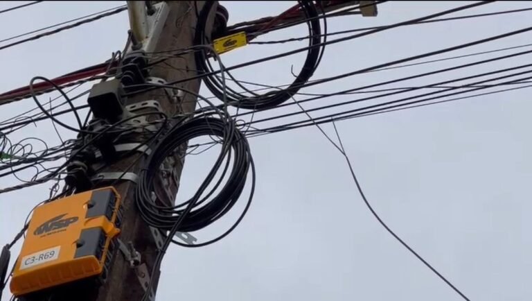 Vídeo: Cabos de fibra óptica são cortados em ato de vandalismo em Itaituba