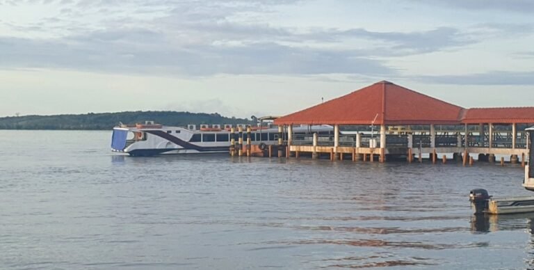 Vídeo: Parlamentar denuncia descaso das lanchas que fazem o transporte fluvial em Itaituba, no PA
