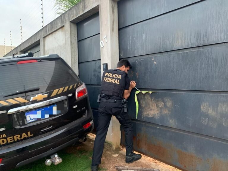 A Polícia Federal deflagrou nesta quarta-feira a operação Alerta Amazônia III, para coibir o desmatamento ilegal