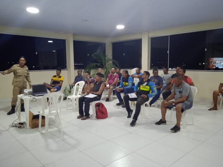 Corpo de bombeiros de Itaituba realiza curso de primeiros socorros para mototaxistas
