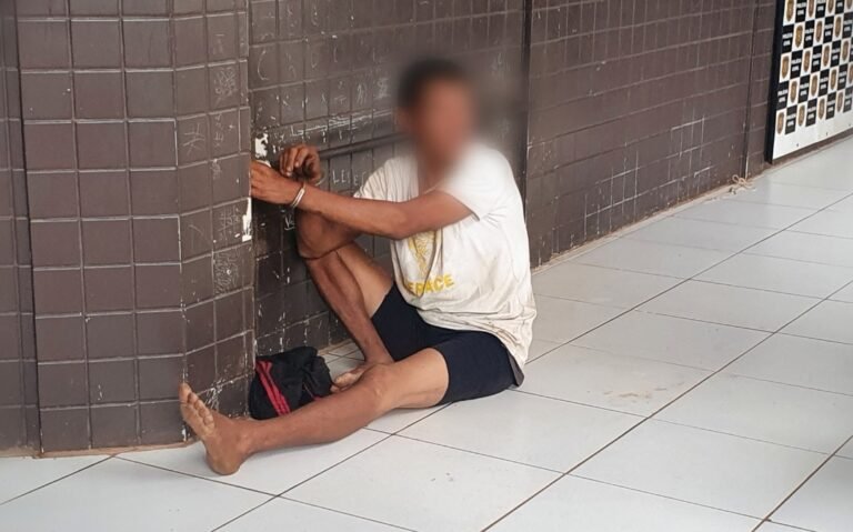 Homem é detido suspeito de causar desordem e furtar um espetinho em Itaituba, no PA