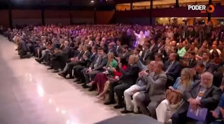 XXIII marcha dos prefeitos é realizada em Brasília no Distrito Federal