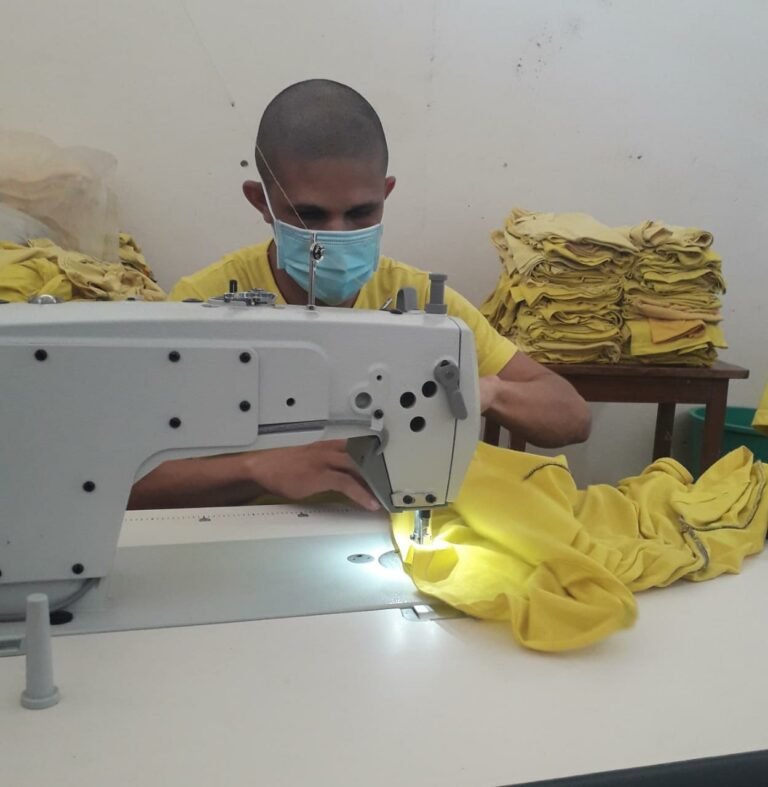 Centro de Recuperação Regional de Itaituba realiza projeto “COSTURANDO VIDAS”