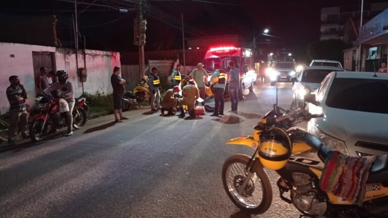 Cachorro atravessa em frente a moto e causa acidente em Itaituba