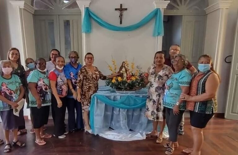 Peregrinação da imagem de Santana padroeira de Itaituba começou nesta segunda-feira (23)