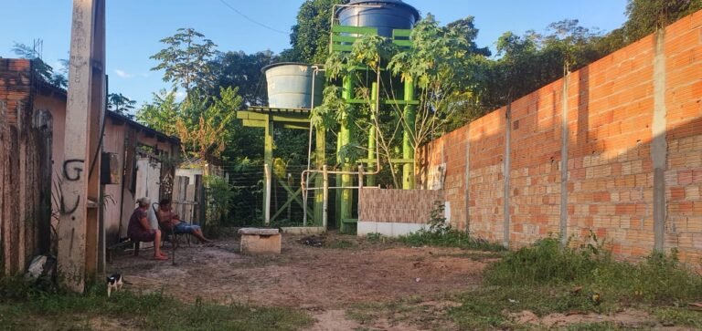 Moradores sofrem com a falta de água há 2 semanas no bairro da Pedreira em Itaituba, no PA