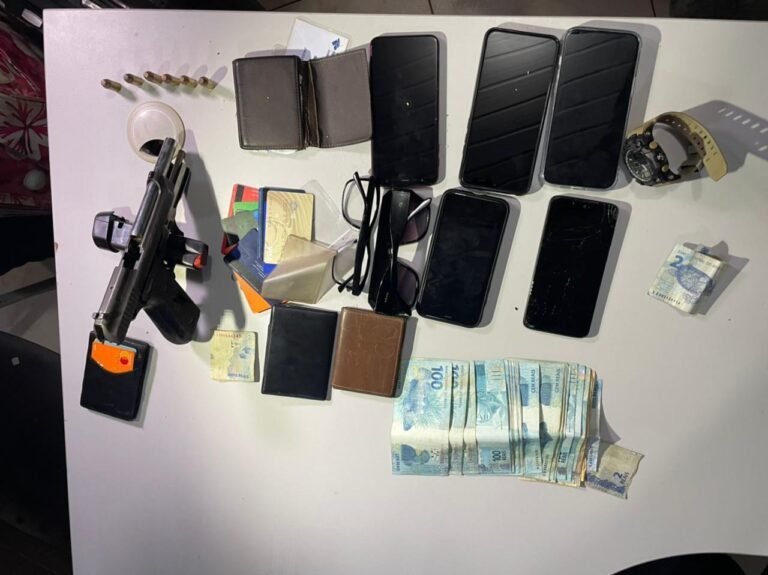 Quatro homens foram presos no aeroporto de Jacareacanga, dentre eles membros de facções criminosas