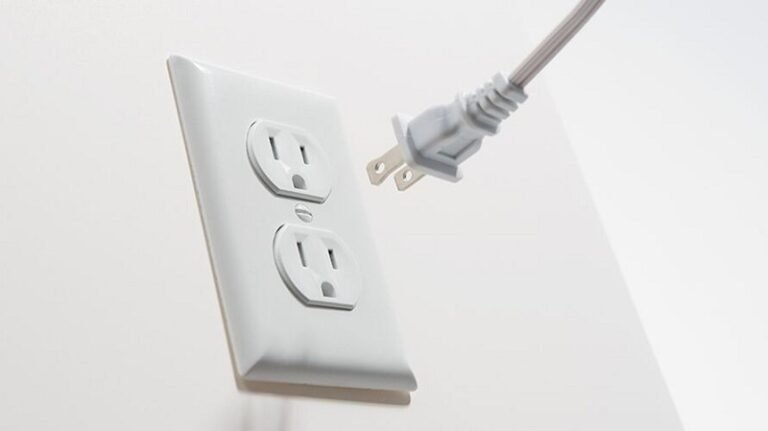 Em Santarém: Adolescente morre após levar choque em geladeira