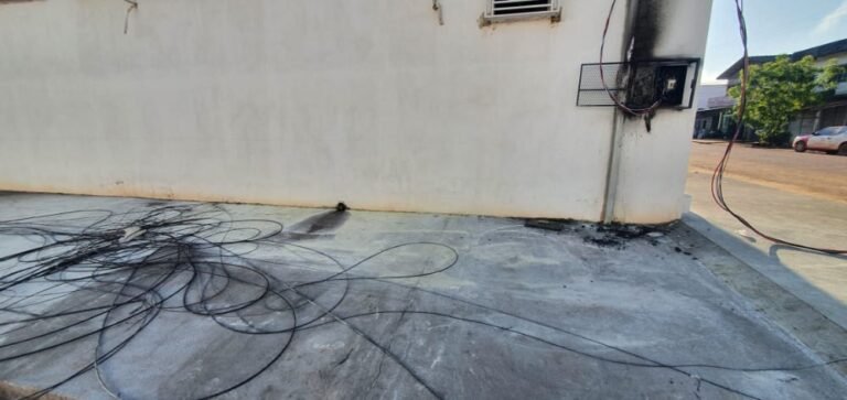Incêndio em fiação de poste deixa moradores em alerta em Itaituba PA