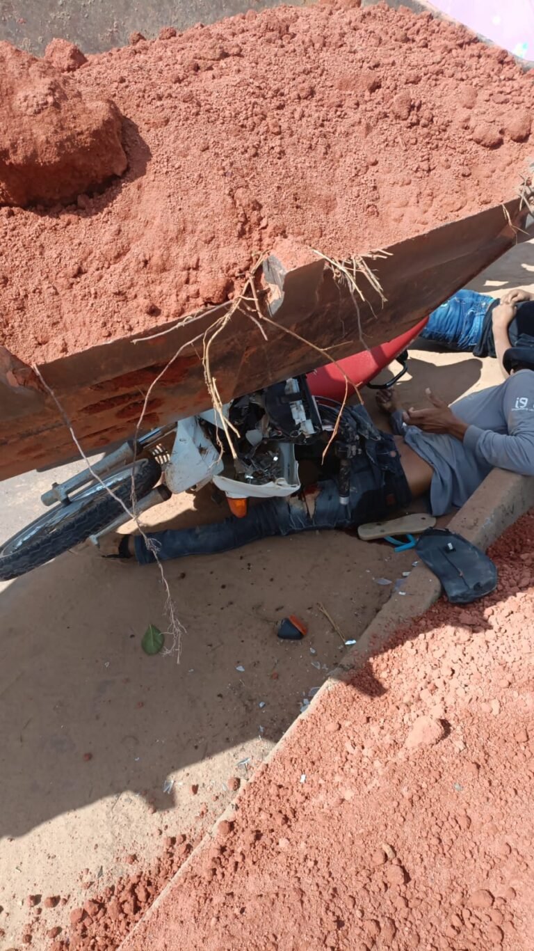 Jovem e adolescente se chocam com trator no Ramal do Jacarezinho em Itaituba PA