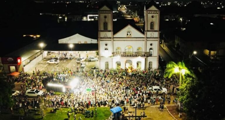 11° Caminhada de Fé com Sant’Ana em Itaituba PA