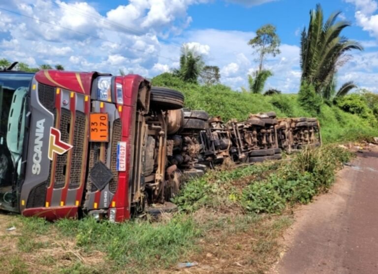 Motorista de caminhão tanque dorme ao volante e causa acidente na BR 163