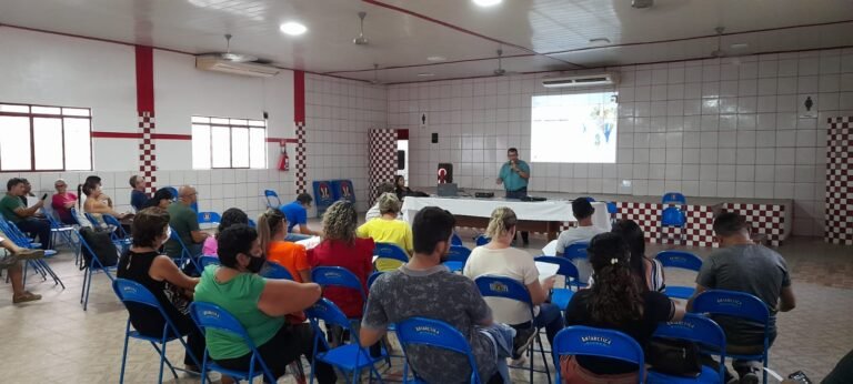 Professores que aplicarão provas do SISPAE participam de capacitação em Itaituba 