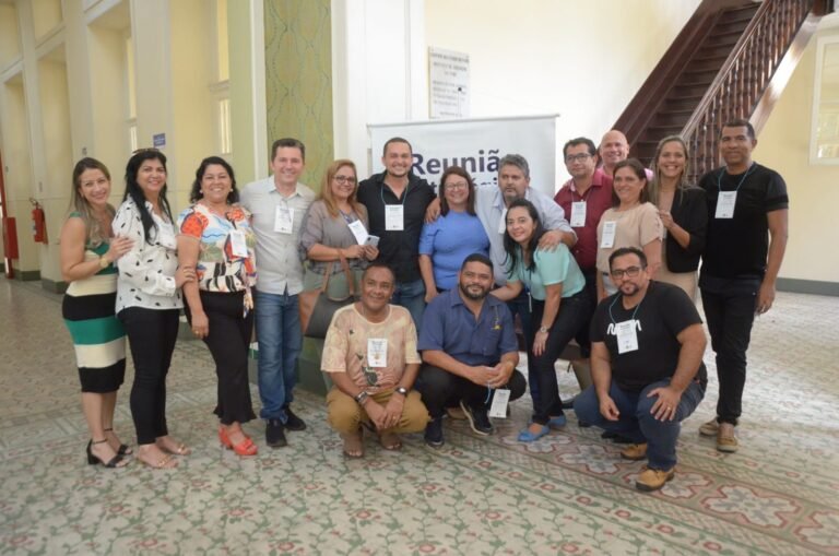 Gestor da 12º URE participa de III encontro de gestores em Belém