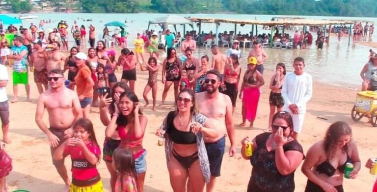 Prefeitura de Itaituba através da SEMCULTE realizou a abertura oficial do veraneio