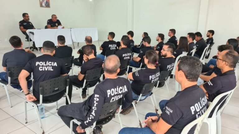 Policiais Civis recém formados se reúnem na 19º Seccional em Itaituba