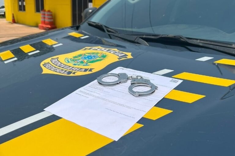 PRF prendeu mais de 100 procurados pela Justiça nas rodovias