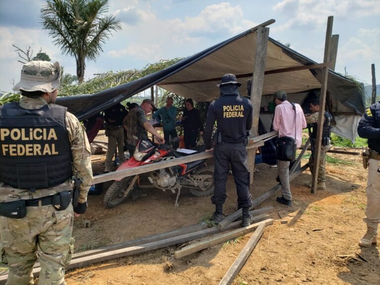 Força-tarefa resgata 11 trabalhadores em condições análogas às de escravo em Novo Progresso, no PA