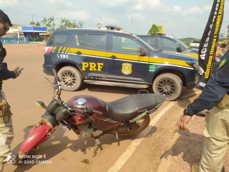 Vídeo: PRF recupera motocicleta roubada