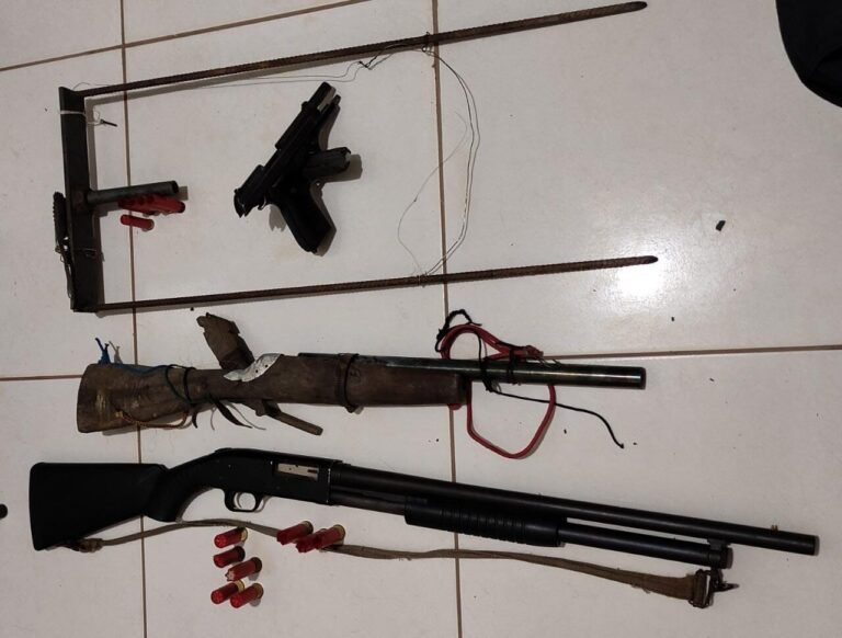 Homem é preso por porte ilegal de arma de fogo