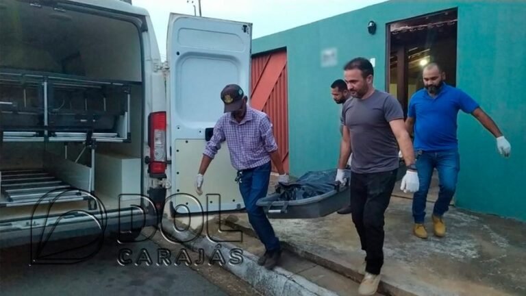 Homem mata amigo a facadas