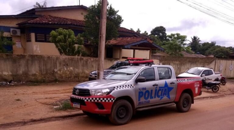 Dupla rouba celular e PM prende suspeitos