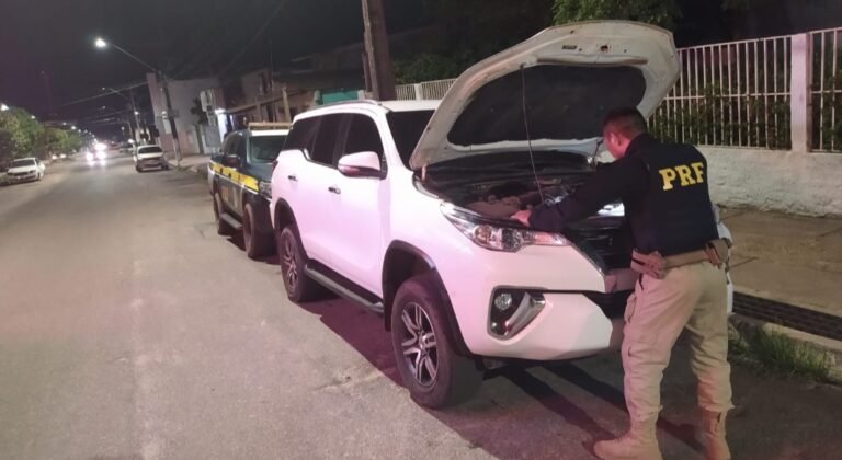 Veículo roubado em Recife/PE é recuperado pela PRF em Santarém, no PA