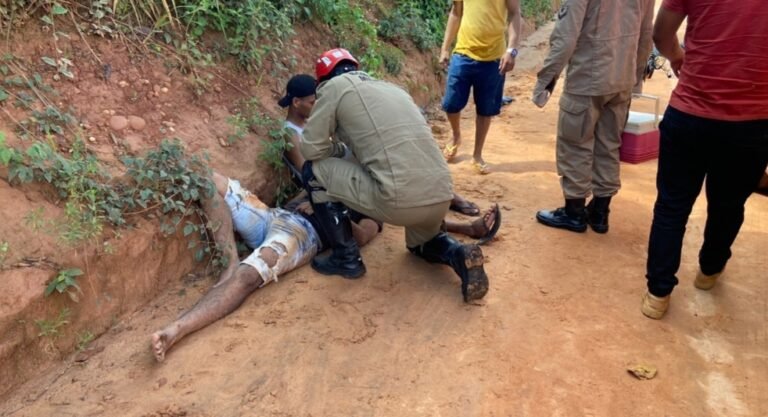 Motociclista fica ferido após cair de moto na BR-230