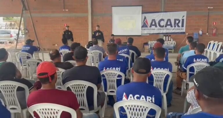 PRF realiza palestra educativa neste último final de semana