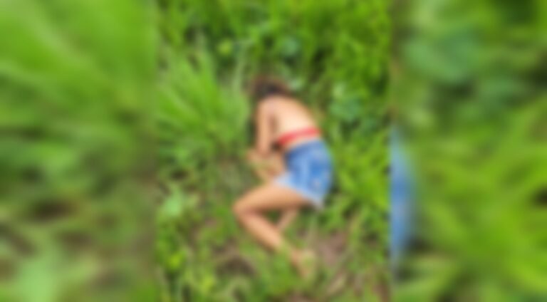 Adolescente de 15 anos é encontrada morta em matagal