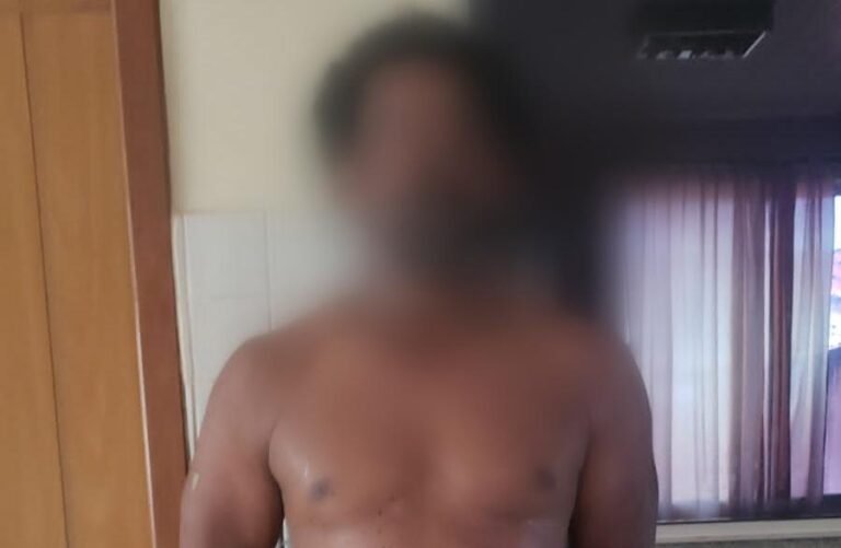 PM flagra homem agredindo a companheira em via pública de Rurópolis