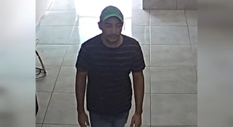 VÍDEO: Homem entra em loja e furta relógios em plena luz do dia, em Itaituba