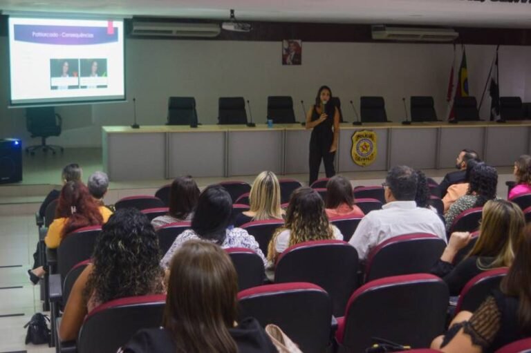 Polícia Civil debate enfrentamento à violência de gênero e ao feminicídio no Pará
