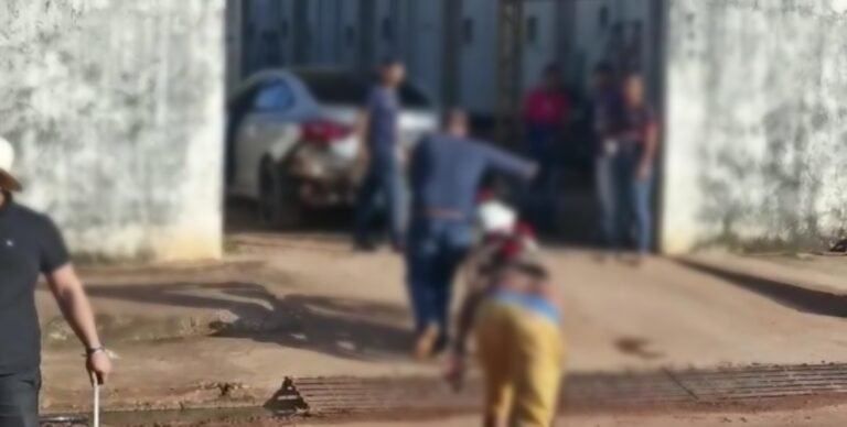 Motociclista colide na traseira de veículo que saía de garagem no bairro da Floresta, em Itaituba