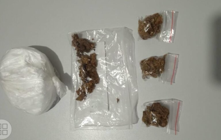 Homem com mandado de prisão é preso suspeito de tráfico de drogas em Itaituba