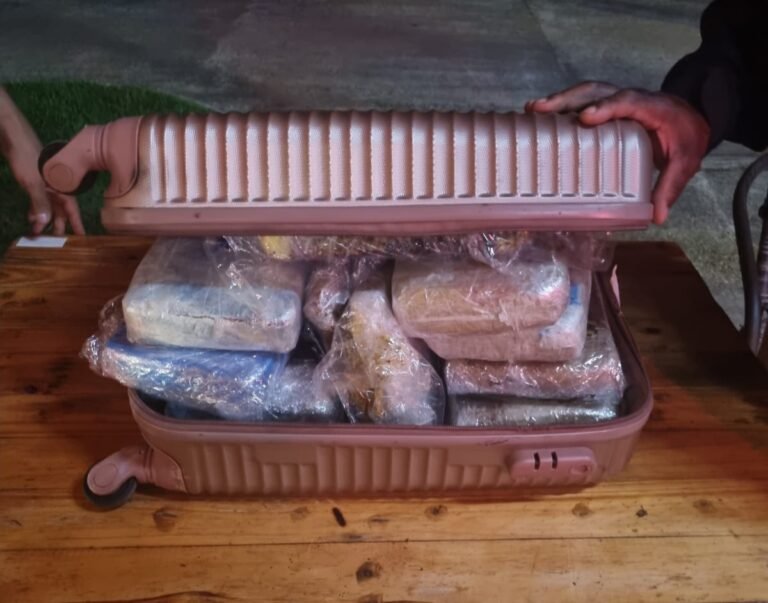 Passageira é presa com 13kg de maconha em Santarém, no PA