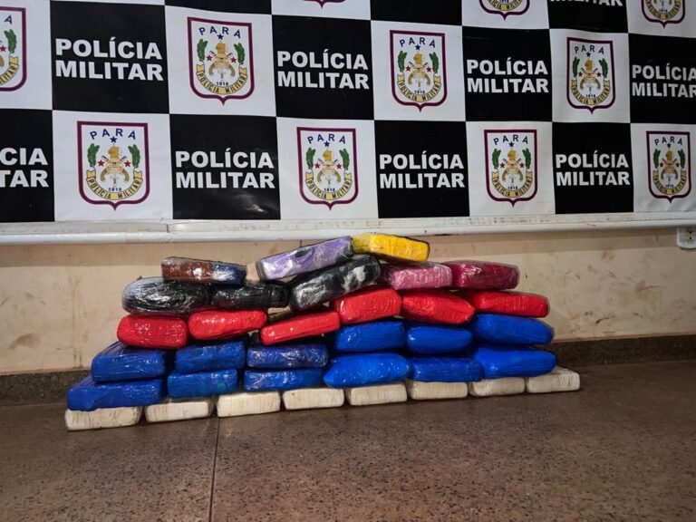 PM apreendeu mais de 37kg de drogas em embarcação