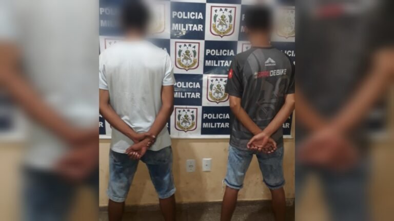 Dupla é detida pela PM após fugir em motocicleta