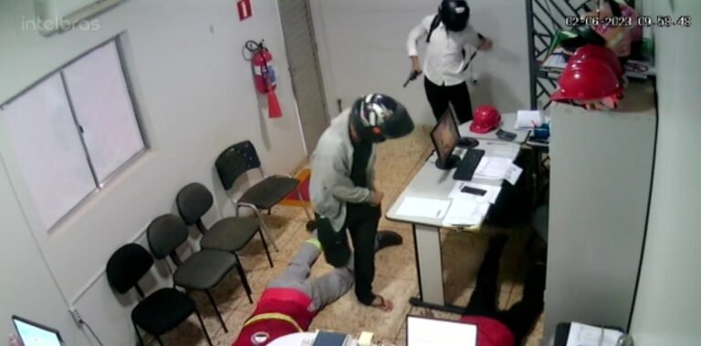 Dupla armado invade distribuidora e roubam mais de R$ 100.000 em Itaituba, no PA