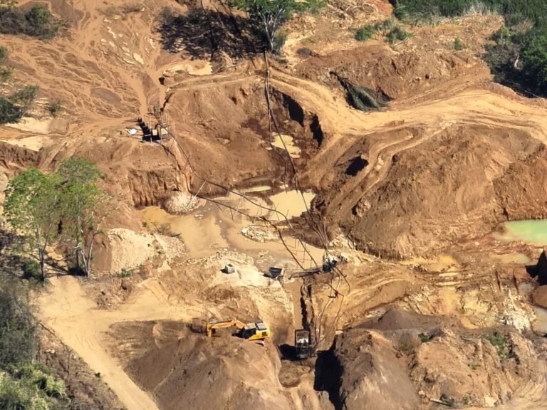 PF combate garimpo ilegal de ouro na Amazônia